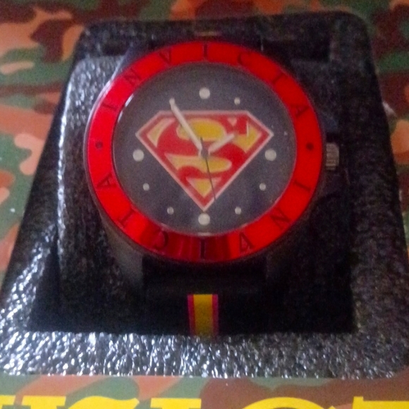 INVICTA Superman Watch - Picture 3 of 6